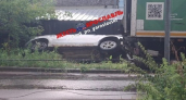 Ураган в Ярославле: поваленные деревья, сорванный фасад, затопленные улицы и дворы без света