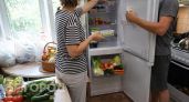 Забыла про еженедельную мойку: простые привычки для идеальной чистоты в холодильнике без лишних усилий