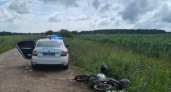 Поездка к Мартыново обернулась аварией: 14-летний водитель мопеда сбил пожилого велосипедиста