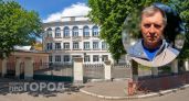 Учитель ОБЖ борется с мошенниками: почти выломали дверь, чтобы спасти близкого человека