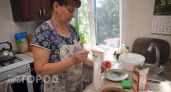 Добавьте всего один компонент в обычный гель для посуды: темный налет исчезнет без долгого замачивания и усилий