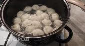 Один простой прием при варке пельменей делает их вкуснее: совет  опытной хозяйки