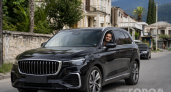 Живут среди руин, а по дорогам плывут как султаны: откуда у абхазов дорогие автомобили