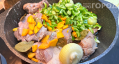 Варила мясо 2 часа, а оно все равно жесткое: шеф-повар из Узбекистана открыл секрет мягкости с помощью одного фрукта
