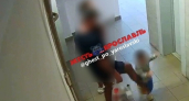 Скандал на Суздалке: мужчина пнул ребёнка в живот у лифта