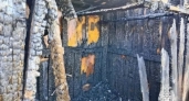 В Ярославской области при поджогах сгорели две хозпостройки, одна уничтожена полностью