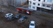 В Ярославле жители предложили оградить колючей проволокой дом на Батова из за подростков