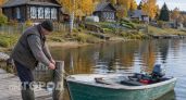 Добраться можно только по воде: как выглядят будни в забытой деревне, где время остановилось навсегда