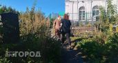В гробу лежала чужая: в Ярославле родные пришли на похороны и узнали, что бабушка жива