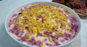 Забудьте про селедку: нежнейшая курица под шубой покорит всех гостей новогоднего стола за минуту
