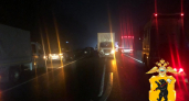 На трассе М-8 в Ростовском районе смяло пять машин и грузовиков