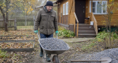 Вместо бетонного плаца — аккуратная площадка: 2 способа сделать надёжную парковку без грязи и лишних затрат
