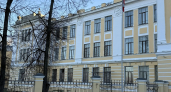 В Ростове завершили сложный ремонт фасадов и ограды исторической гимназии имени Кекина
