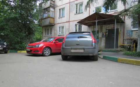 В Ярославле полицейские раскрыли кражу автомобильных колес