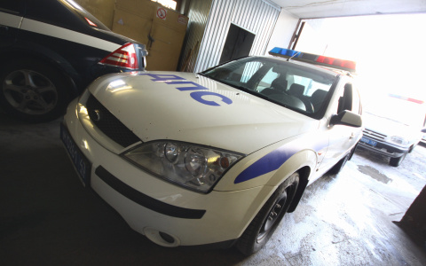 По Ярославлю катался пьяный полицейский на иномарке