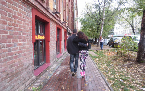 Как продлить акт, и почему курят в постели: топ горячих вопросов сексологу