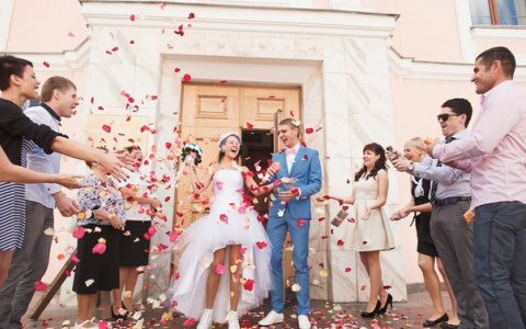 Ярославцев зовут сняться в свадебном шоу: что их ждет