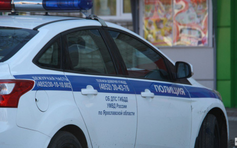 Полицейские расстреляли иномарку ярославца