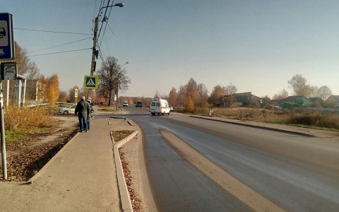 Ломают ноги и пробивают колеса: топ-10 самых ухабистых дорог Ярославля