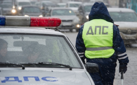 Бил по голове: иностранец набросился на полицейского в Рыбинске