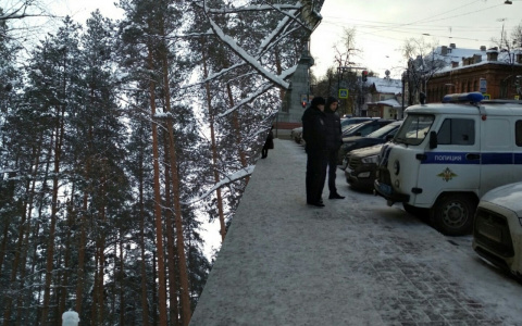 Пробили голову и выбросили в лес: ищут опасного убийцу под Ярославлем