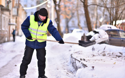 За уборку крыш от  снега и льда ответят коммунальщики из Ярославля