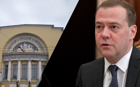 Медведев открестился от предложения Мединского: что будет с театрами