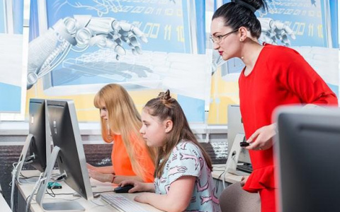 Стоит ли отрывать детей от компьютера: совет ярославским родителям