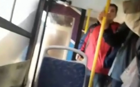 "Кричал весь автобус": подробности утреннего скандала в ярославском автобусе