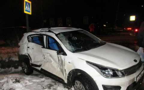 Жертвы заснеженной трассы: в ДТП под Ярославлем пострадали люди