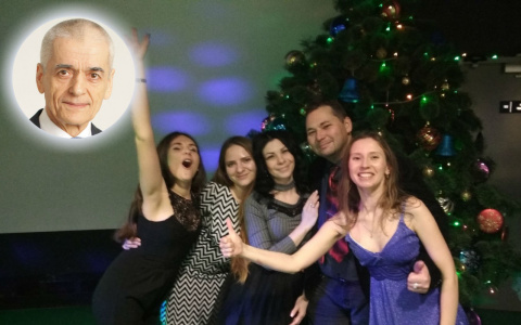 Пьянство и обжорство: Онищенко требует отменить новогодние праздники