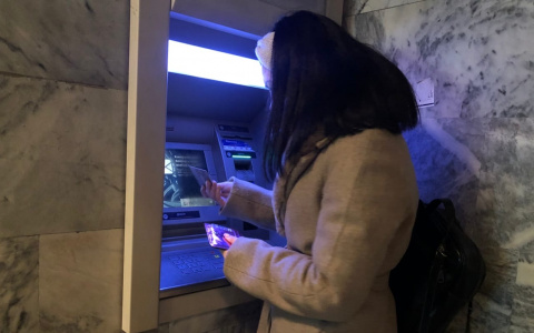 "Разводят" с помощью банкоматов: Роскачество предупредило россиян о новых мошенниках