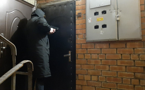 "Бьет кастетом в лицо": об опасном преступнике предупреждают ярославцы