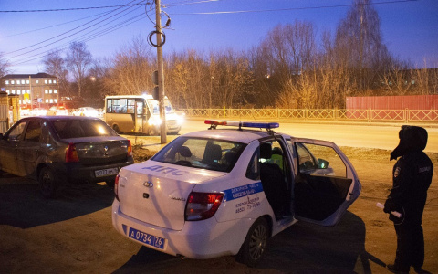 Школьницу увезли на скорой: автоледи сбила ребенка в Ярославле