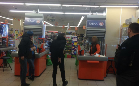 Справилась одна: ярославна задержала преступника в магазине