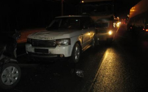 Девочку увезла скорая: шесть машин столкнулись под Ярославлем