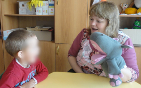 Молчат даже трехлетки: логопед о страхах и болезни детей 21-века