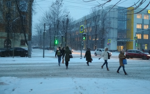 Отойдите от окон: экстренное предупреждение от МЧС для ярославцев