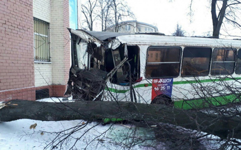 Мэр высказался о смертельном ДТП на Московском проспекте
