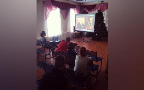 Следователи рассказали детям о подвигах во время блокады Ленинграда