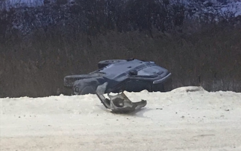 Смятое железо и осколки: жесткое ДТП на Окружной стало причиной пробок в Ярославле. Видео