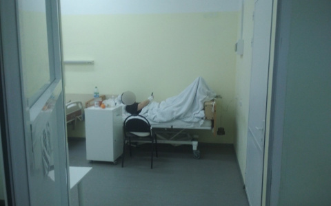 «Нога переломана в двух местах»: ярославна подает в суд на мэрию после ЧП на Московском