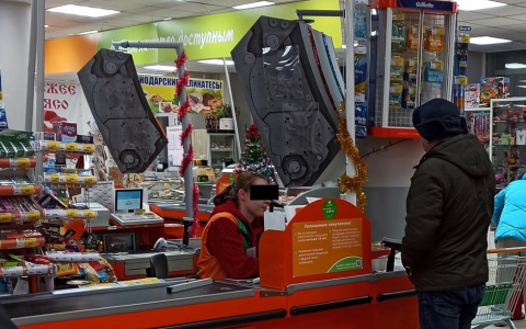 Хотела подставить продавщицу: скандал в ярославском магазине