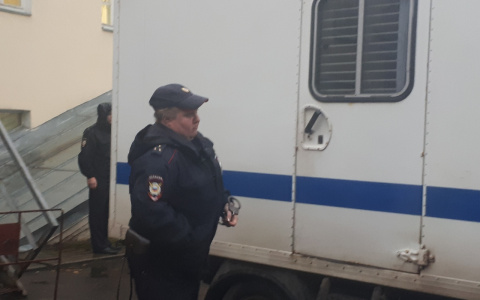 Девяностые возвращаются: под Ярославлем судят вора в законе и его подельников