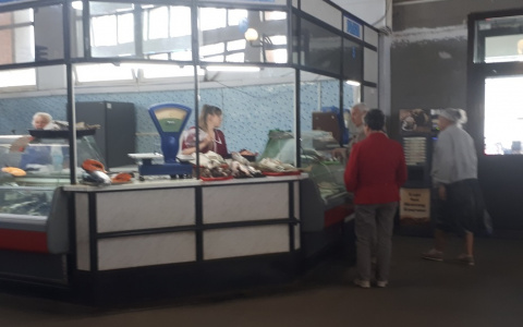 Продать не смогли: депутаты решили судьбу Ленинского рынка