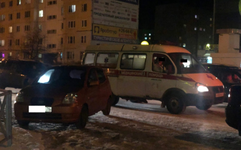 «Бился в конвульсиях на трассе»: девушка с ребенком спасала ярославца после массовой драки на Перекопе