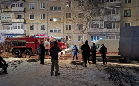 "Голую женщину откачивали 20 минут": подробности смертельного пожара под Ярославлем