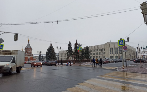 "Не везёт нам": тезис о малиновом лете напугал Гидрометцентр