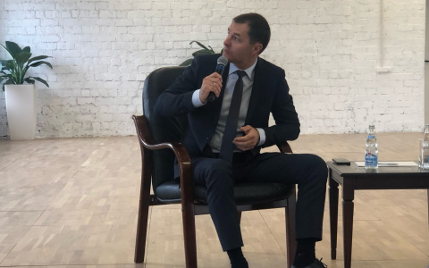 "Обрабатываем поручни": мэр Ярославля объявил войну коронавирусу и... фейкам