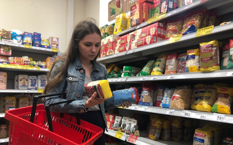 Спекуляция на гречке: ярославцы продают кило крупы в соцсетях за 500 рублей